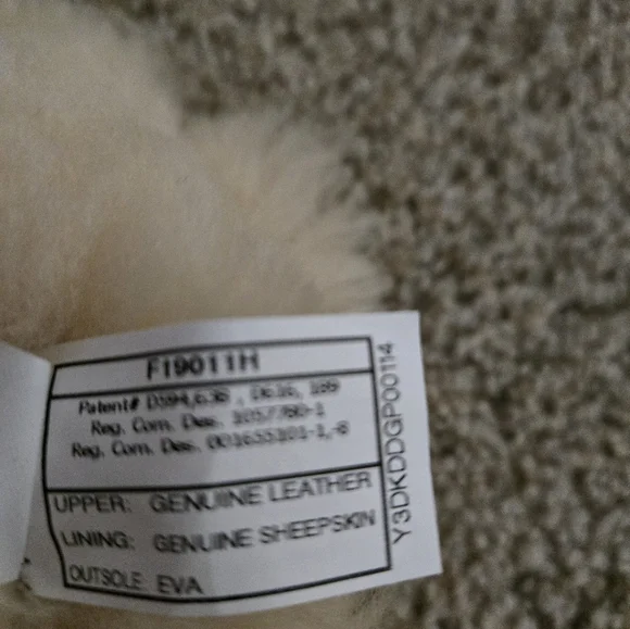 Uggs Women's Tan Suede Boots - Picture 7 of 9